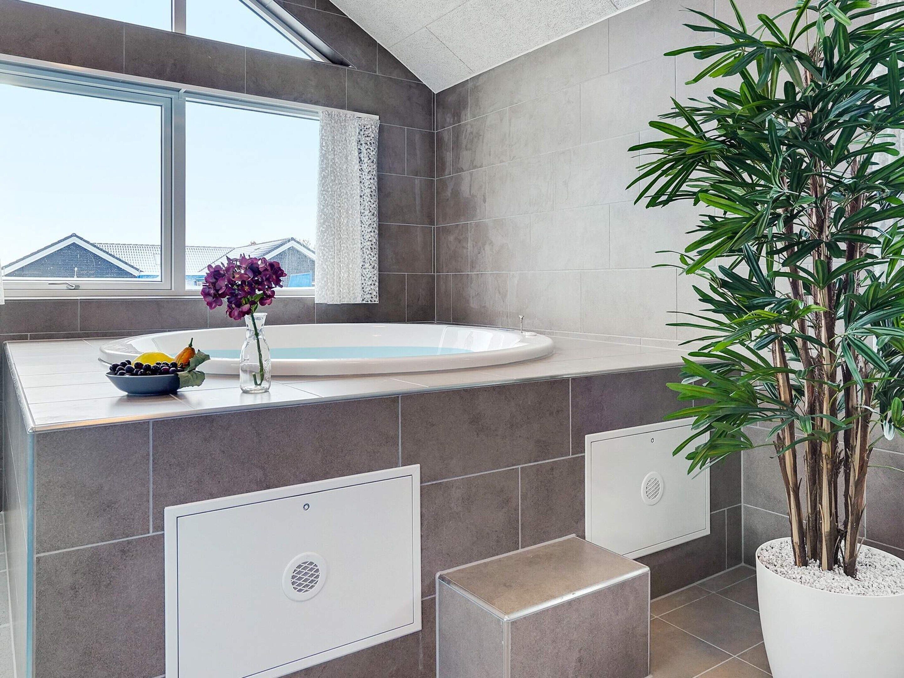 House | Spa treatment