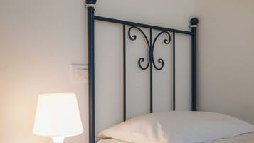 Premium bedding, in-room safe, travel cot, bed sheets