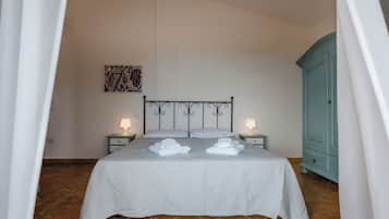 Standard-Doppelzimmer | Hochwertige Bettwaren, Zimmersafe, Reisekinderbett, Bettwäsche