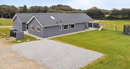 5 Star Holiday Home in Borkop