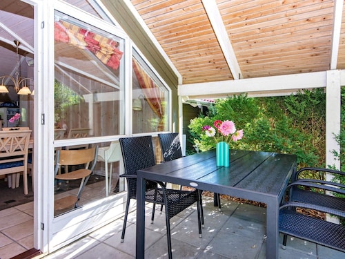 6 Person Holiday Home in Ansager