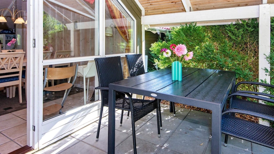 6 Person Holiday Home in Ansager