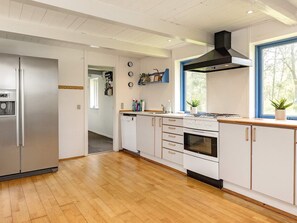 House | Private kitchen - 12 Person Holiday Home in Thisted-by Traum (Frøstrup)