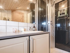 House | Bathroom