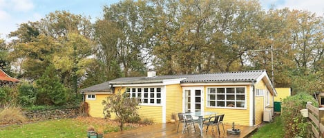 House | Outdoor dining