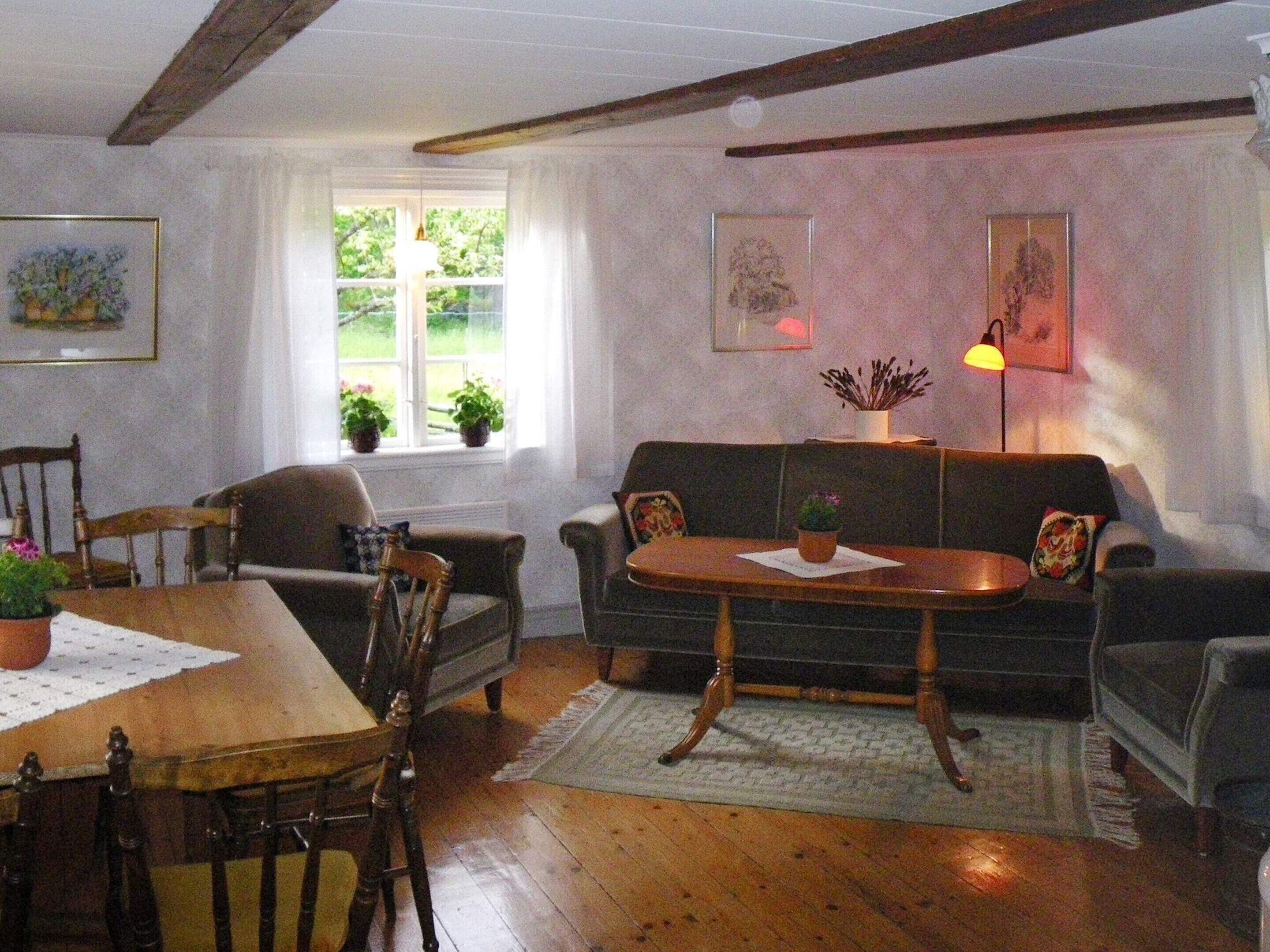 House | Dining