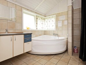 House | Spa treatment