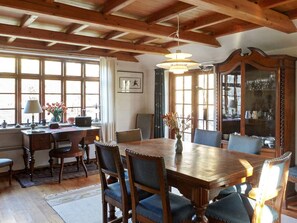House | Dining