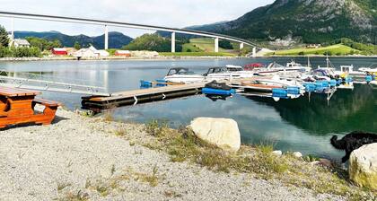 8 Person Holiday Home in Snillfjord-by Traum