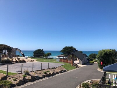 Two bedroom cabin in Apollo Bay's most popular Holiday Park