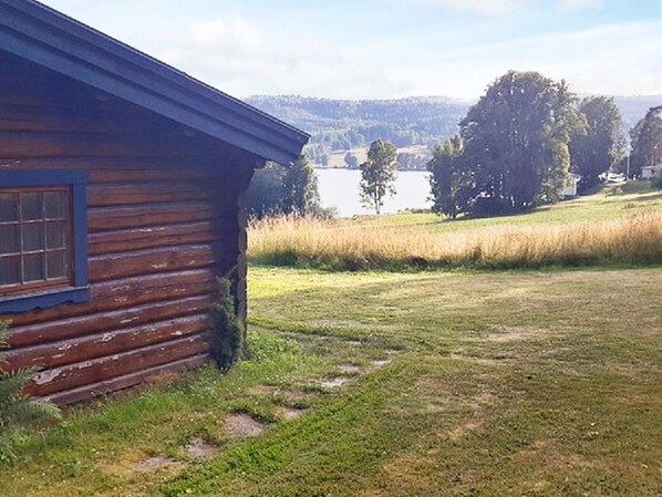 المنطقة المحيطة بالمنشأة