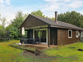 House | Outdoor dining