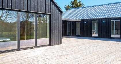 8 Person Holiday Home in Grenaa