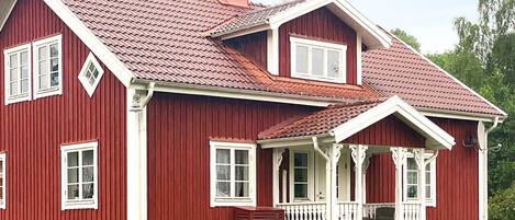 House | Exterior