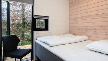 House | 5 bedrooms, individually furnished