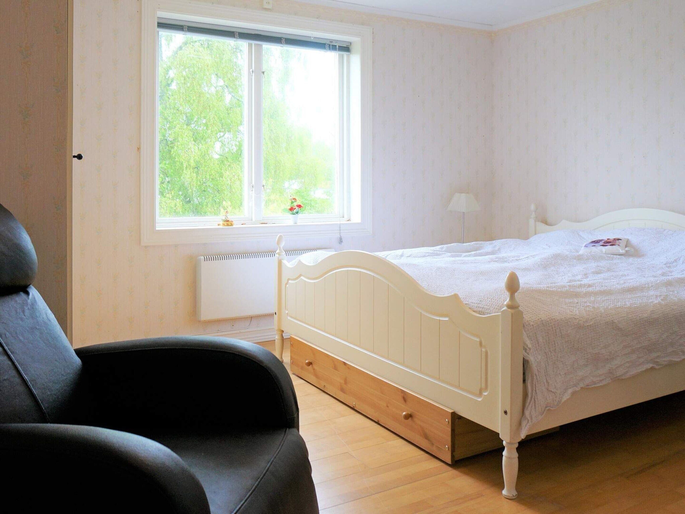 House | 4 bedrooms, individually furnished