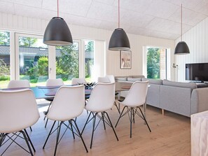 House | Dining - 10 Person Holiday Home in Glesborg (Glesborg)