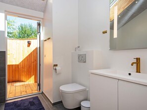 House | Bathroom