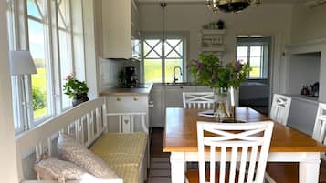 House | Dining