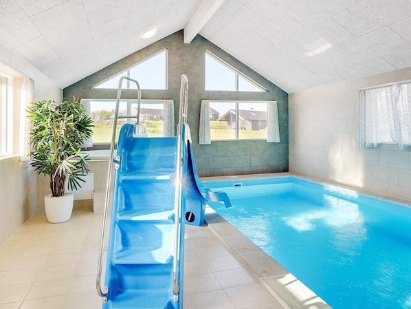Maison | Piscine | Piscine couverte, piscine extérieure