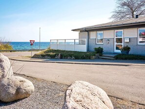 House | Exterior - 4 Person Holiday Home in Allinge (Allinge)