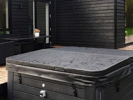 House | Spa treatment