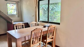 Dining - House 1 in Nature Near Tao Garden (San Sai)