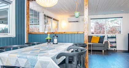 6 Person Holiday Home in Ronde