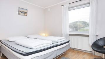 House | 3 bedrooms, individually furnished