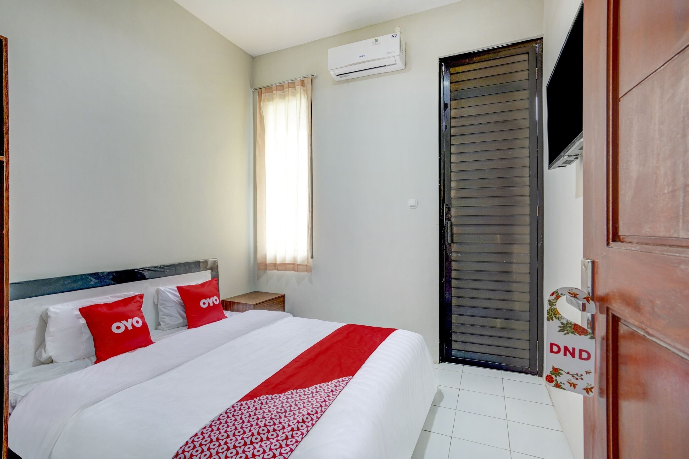 Standard Double Room | Bed sheets