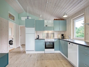 House | Private kitchen - 6 Person Holiday Home in Nykobing Sj (Nykobing Sjaelland)