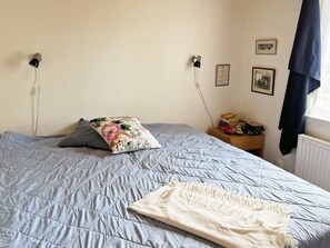 House - 4 Person Holiday Home in Stavsnas-by Traum (Fågelbrolandet)