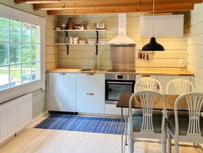 House | Private kitchen - 4 Person Holiday Home in Hjarnarp (Hjarnarp)