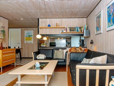 6 Person Holiday Home in Pandrup