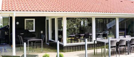 House | Dining