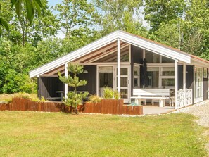 House | Exterior - 4 Person Holiday Home in Oksbol (Oksbol)