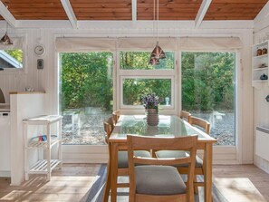 House | Dining - 4 Person Holiday Home in Oksbol (Oksbol)