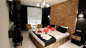 Deluxe Double Room | Premium bedding, down comforters, minibar, in-room safe - Grand Isbilir Hotel (Nevşehir)