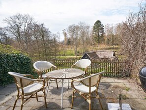 House | Dining - 2 Person Holiday Home in Aakirkeby (Akirkeby)