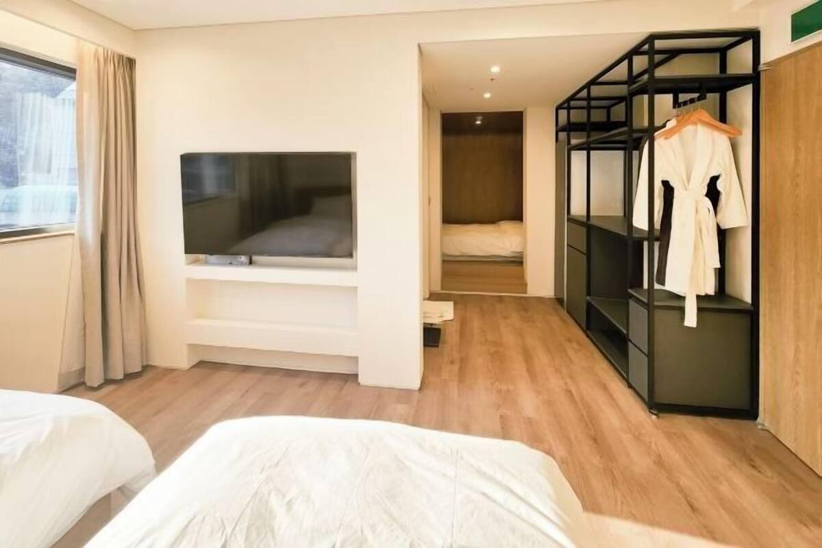 1 slaapkamer, luxe beddengoed, donzen dekbedden, pillowtop-bedden