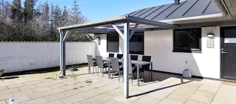 6 Person Holiday Home in Veslos
