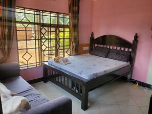 1 habitación y ropa de cama