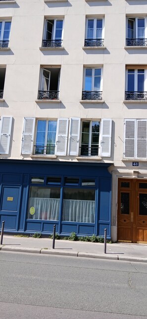 Exterior detail - Paris 14th with kitchen 150m metro Glacière 30m2 Quiet (Paris)