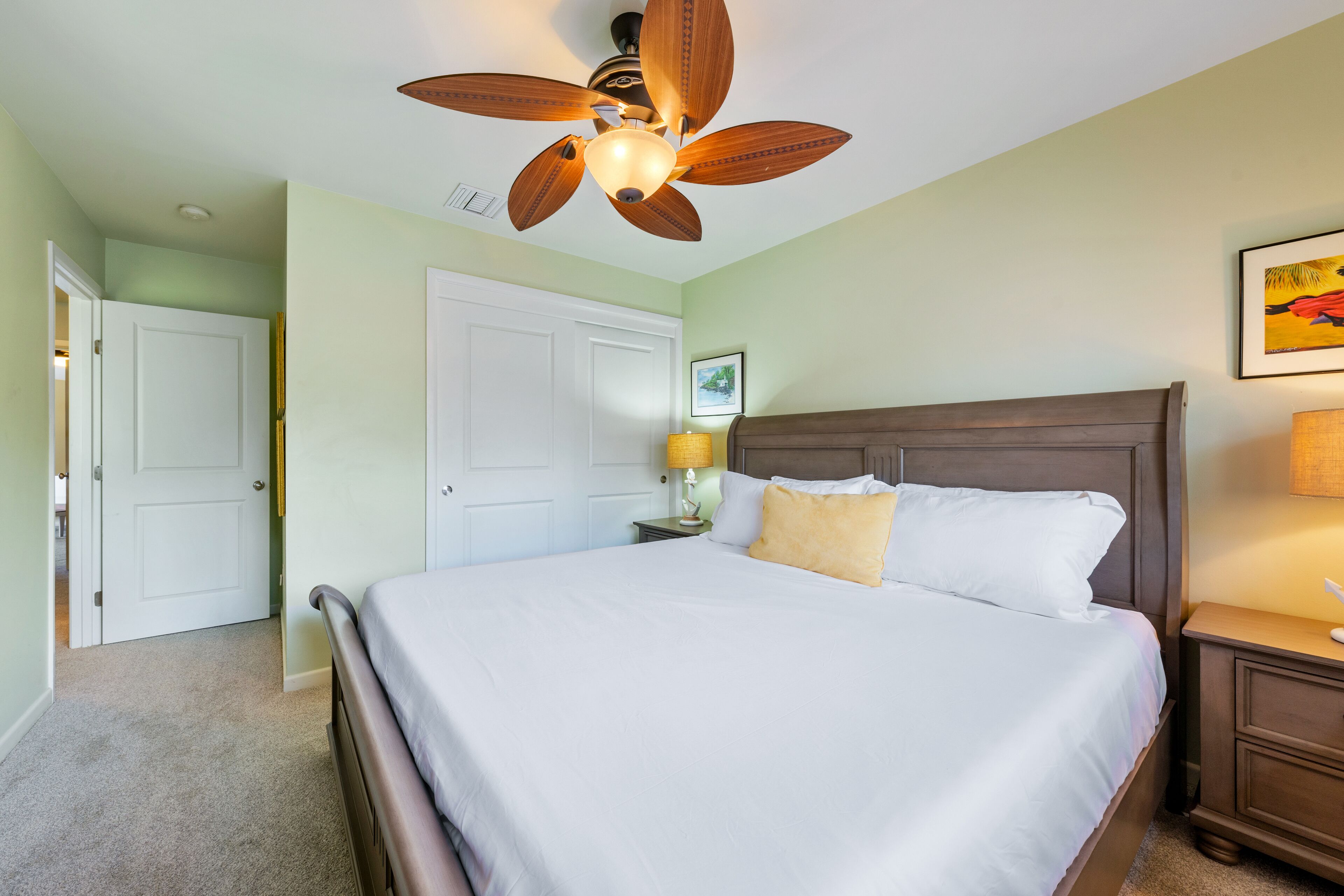 3 bedrooms, desk, iron/ironing board, free WiFi