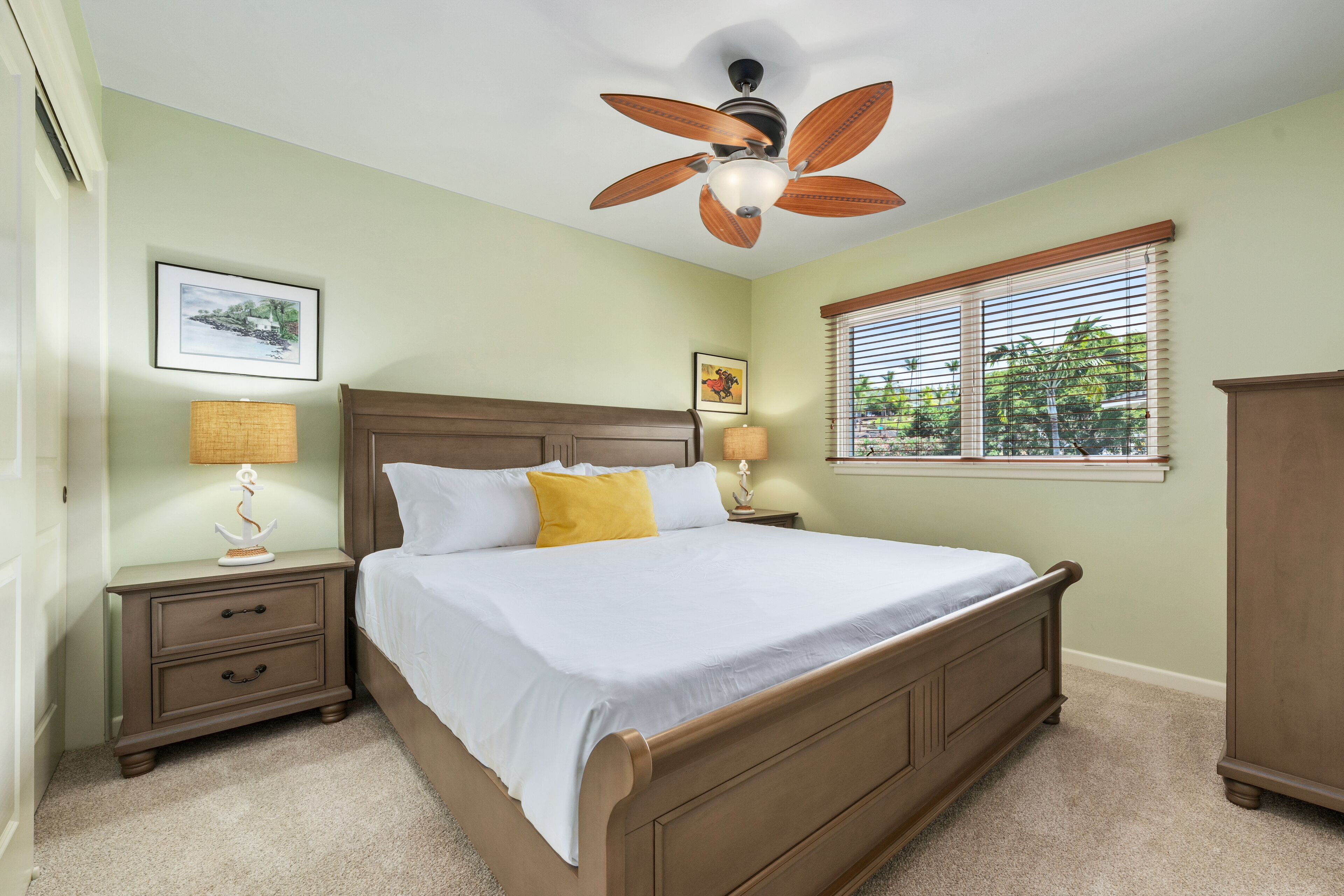 3 bedrooms, desk, iron/ironing board, free WiFi