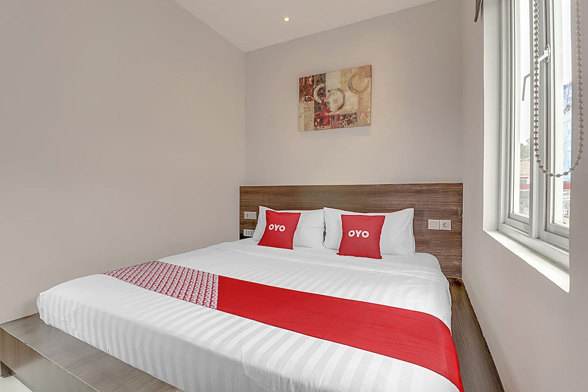 Standard Double Room | Desk, laptop workspace, blackout drapes, free WiFi