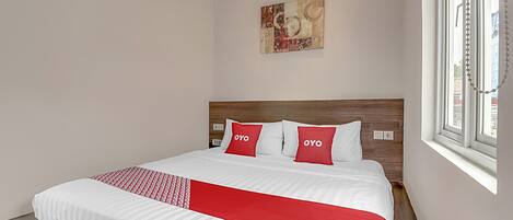 Standard Double Room | Desk, laptop workspace, blackout drapes, free WiFi