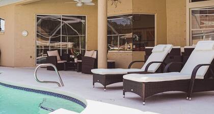 The Golden Lotus | Fall feels - poolside deals!