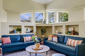 Smart TV, books, offices