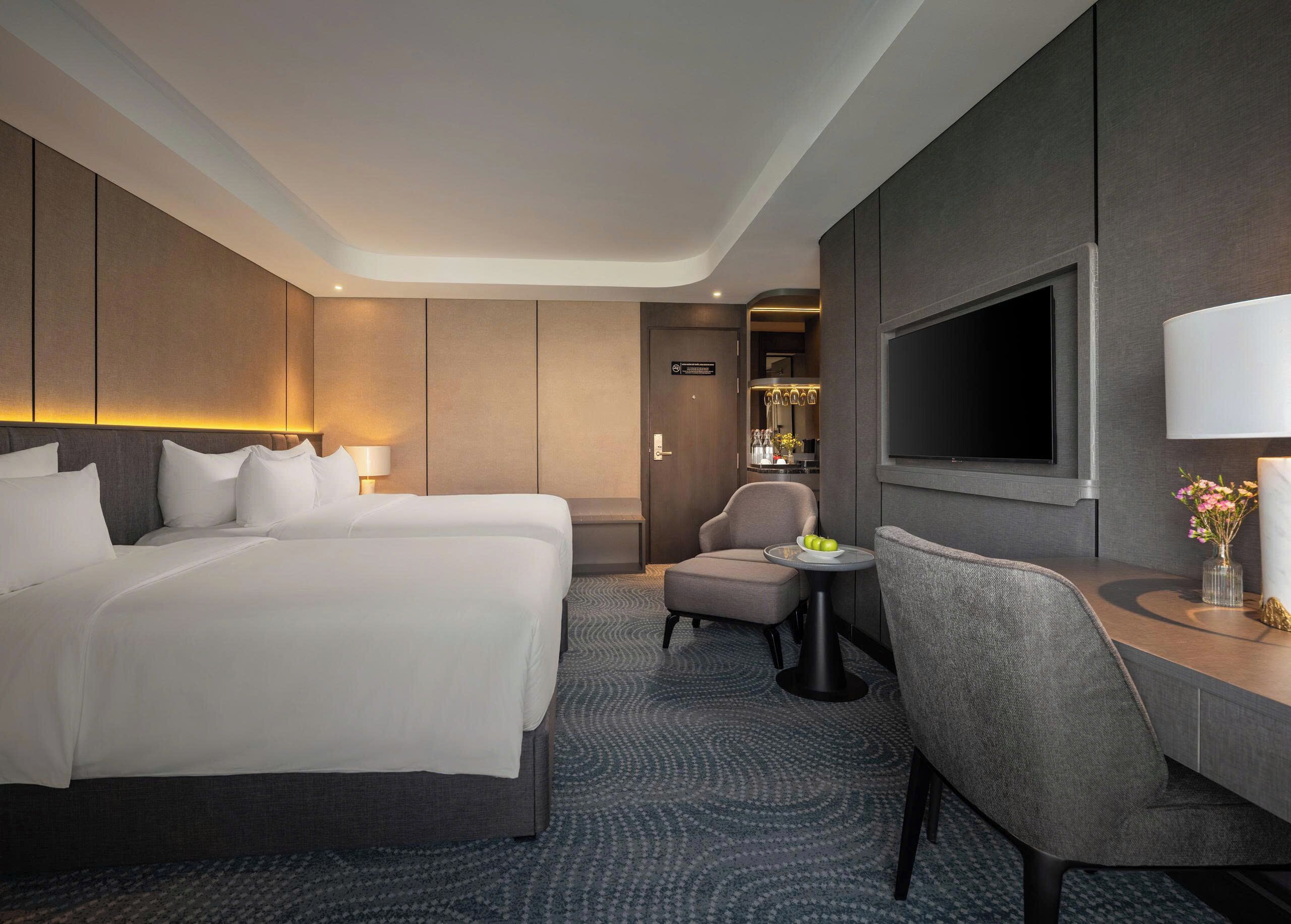Minibar, free WiFi